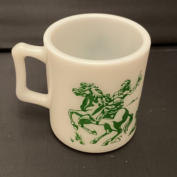 Hopalong Cassidy Milk Glass Mug With a Green Illustration - Picture 2 of 3